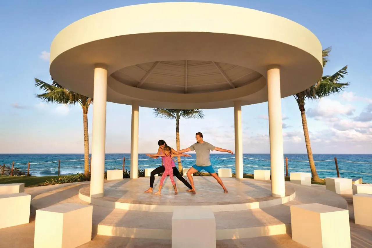אתר נופש Hyatt Ziva Cancun All-Inclusive (Adults Only)