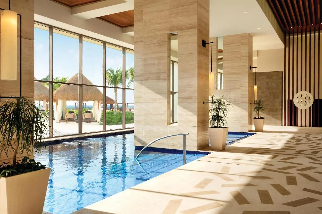 Hyatt Ziva Cancun All-Inclusive (Adults Only) אתר נופש