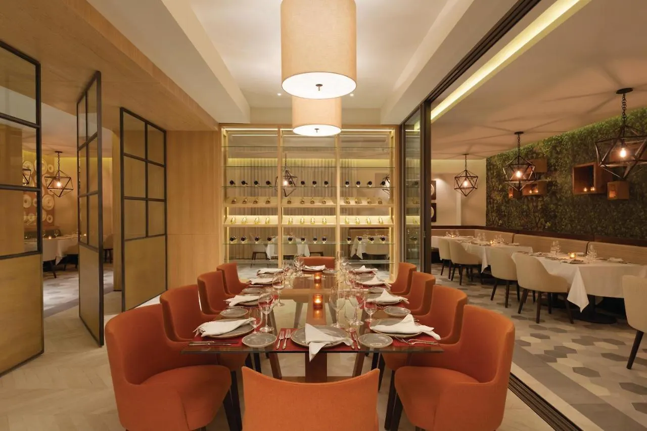 Hyatt Ziva Cancun All-Inclusive (Adults Only) אתר נופש