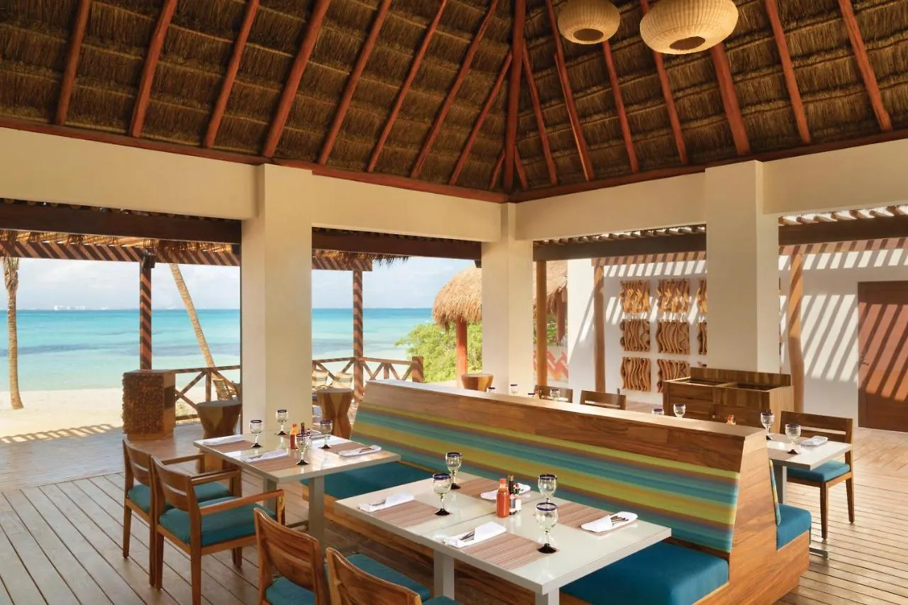 Hyatt Ziva Cancun All-Inclusive (Adults Only) אתר נופש