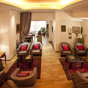 **** Otel Louvre Piemont Fransa