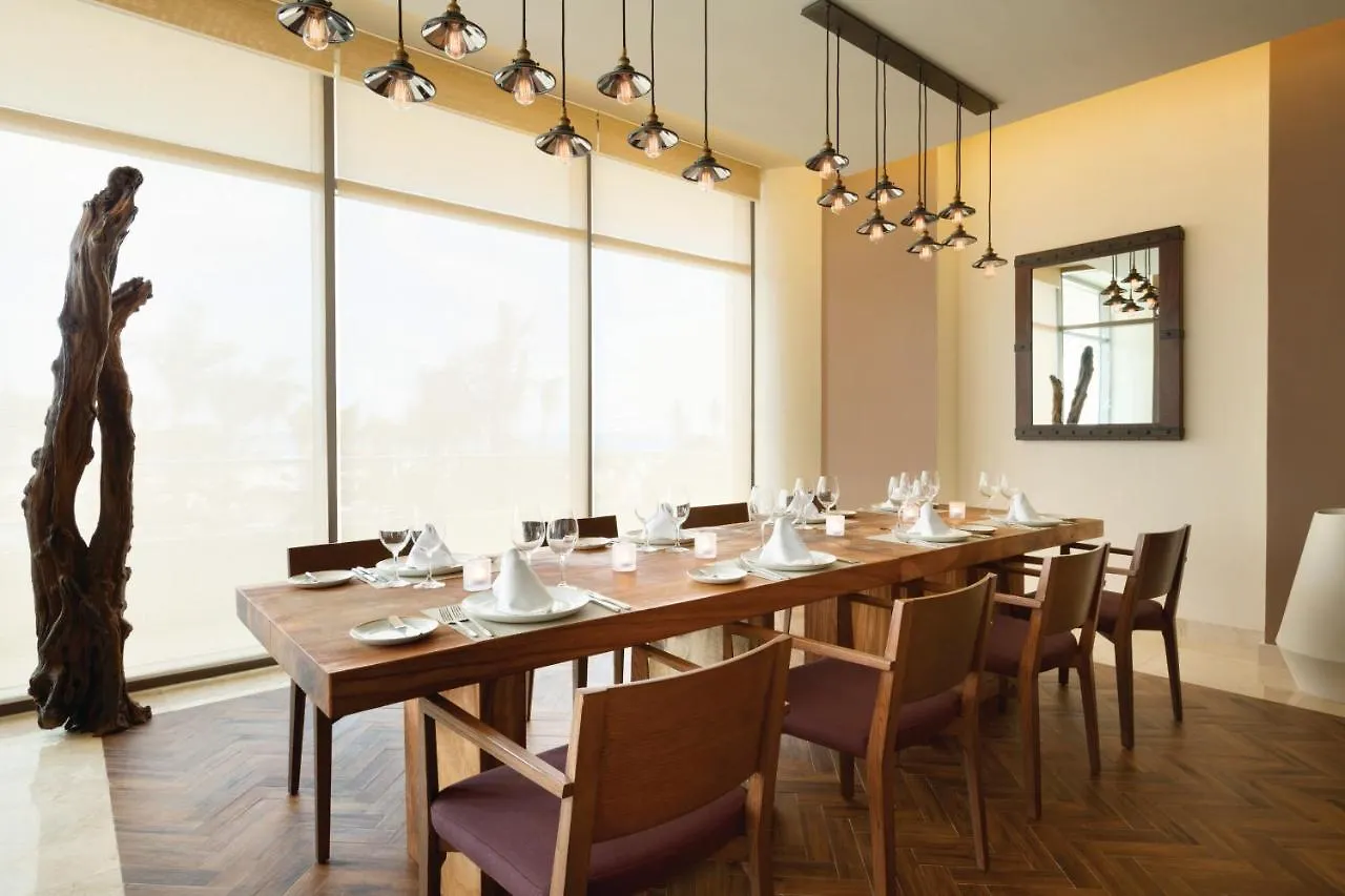 리조트 Hyatt Ziva Cancun All-Inclusive (Adults Only)